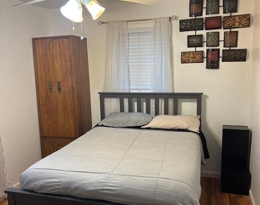 2201 Nettleton - Photo Thumbnail 9