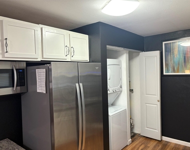2201 Nettleton - Photo Thumbnail 16