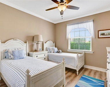 12710 Olde Banyon Boulevard - Photo Thumbnail 3
