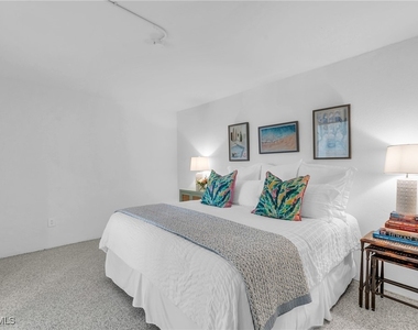 27725 Forester Drive - Photo Thumbnail 34