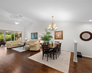 23785 Clear Spring Court - Photo Thumbnail 7