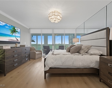 7515 Pelican Bay Boulevard - Photo Thumbnail 24