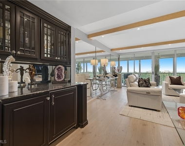 7515 Pelican Bay Boulevard - Photo Thumbnail 5