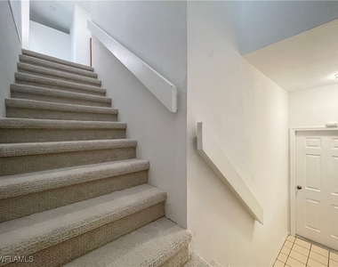 341 Emerald Bay Circle - Photo Thumbnail 15