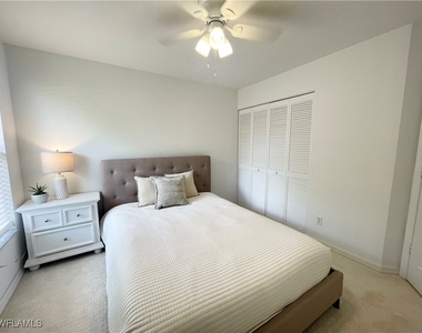341 Emerald Bay Circle - Photo Thumbnail 12