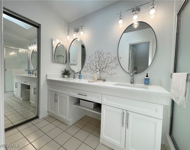 341 Emerald Bay Circle - Photo Thumbnail 17
