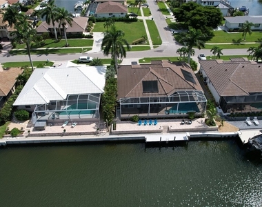 200 Copperfield Court - Photo Thumbnail 14