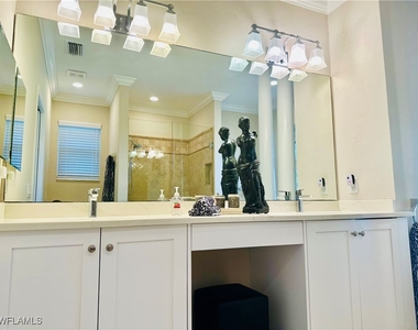200 Copperfield Court - Photo Thumbnail 7