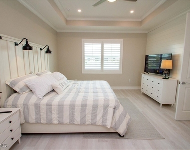 251 Indies Drive E - Photo Thumbnail 48