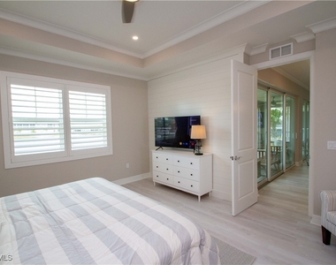 251 Indies Drive E - Photo Thumbnail 32