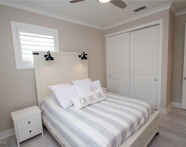 251 Indies Drive E - Photo Thumbnail 20