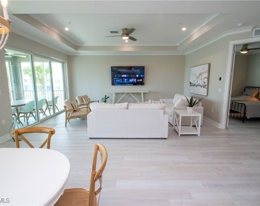 251 Indies Drive E - Photo Thumbnail 12