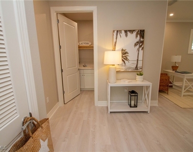 251 Indies Drive E - Photo Thumbnail 24