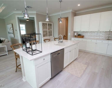 251 Indies Drive E - Photo Thumbnail 11