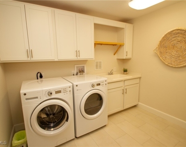 172 Indies Drive E - Photo Thumbnail 27
