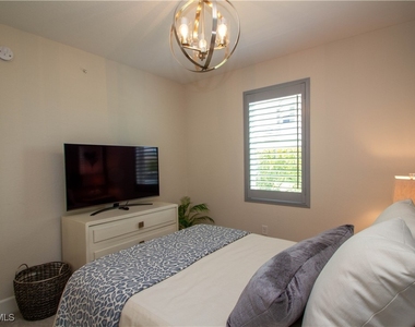 172 Indies Drive E - Photo Thumbnail 24