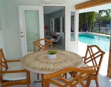 2048 Harbor Lane - Photo Thumbnail 32