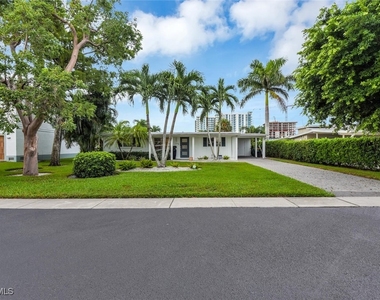 2048 Harbor Lane - Photo Thumbnail 24