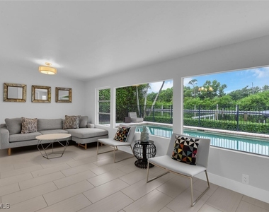 2048 Harbor Lane - Photo Thumbnail 28