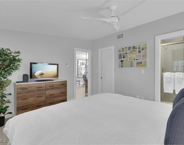 2048 Harbor Lane - Photo Thumbnail 10