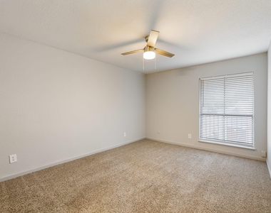8701 Town Park Drive - Photo Thumbnail 2