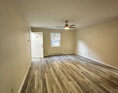 70 Pond Meadow Road - Photo Thumbnail 3