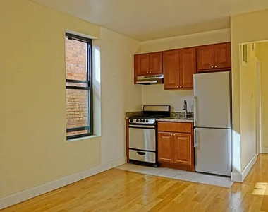 30-49 Crescent Street - Photo Thumbnail 1
