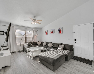 555 E Silverado Ranch Boulevard - Photo Thumbnail 3