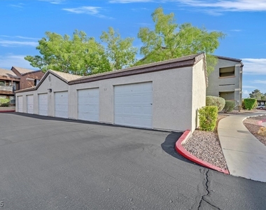 555 E Silverado Ranch Boulevard - Photo Thumbnail 20