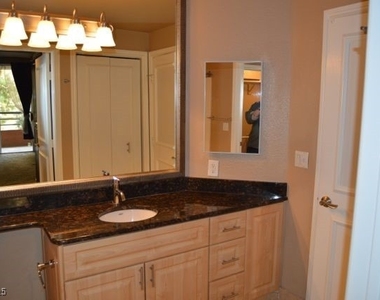 260 E Flamingo Road - Photo Thumbnail 7