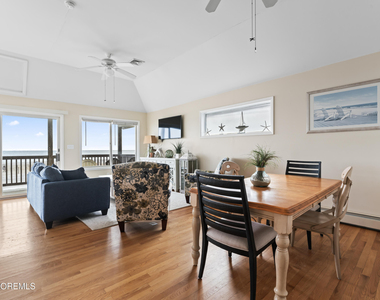 255 Boardwalk - Photo Thumbnail 20
