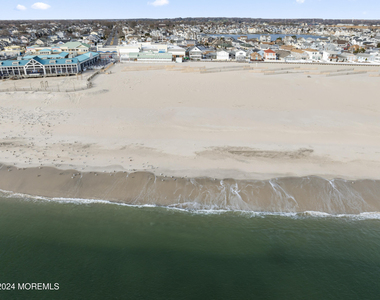 255 Boardwalk - Photo Thumbnail 2