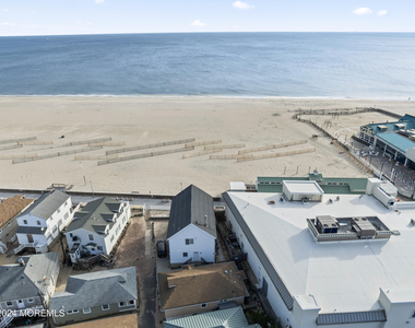 255 Boardwalk - Photo Thumbnail 31