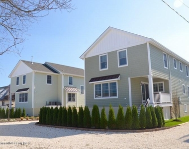 23 Parkway - Photo Thumbnail 37