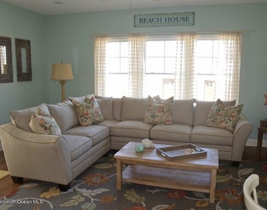 23 Parkway - Photo Thumbnail 11