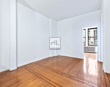 Madison Avenue - Photo Thumbnail 2