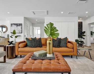 5501 Ne 18th Terrace - Photo Thumbnail 1