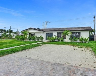 5501 Ne 18th Terrace - Photo Thumbnail 44