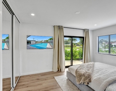 5501 Ne 18th Terrace - Photo Thumbnail 6