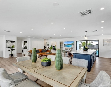 5501 Ne 18th Terrace - Photo Thumbnail 40