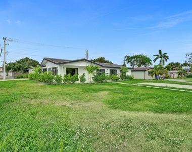 5501 Ne 18th Terrace - Photo Thumbnail 42