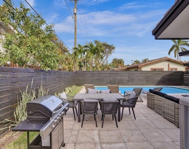 5501 Ne 18th Terrace - Photo Thumbnail 53