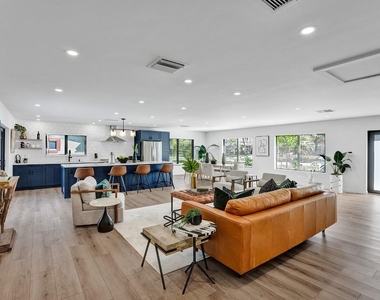 5501 Ne 18th Terrace - Photo Thumbnail 29