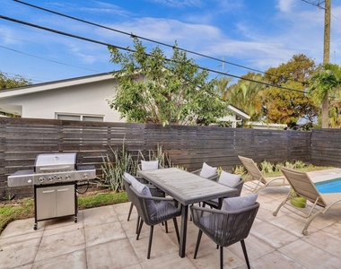 5501 Ne 18th Terrace - Photo Thumbnail 48