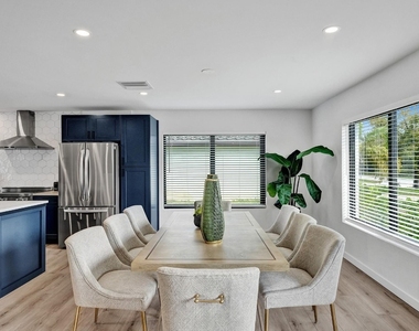 5501 Ne 18th Terrace - Photo Thumbnail 18