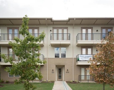908 N Bishop Avenue - Photo Thumbnail 7