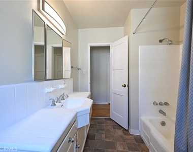 11063 Ohio Avenue - Photo Thumbnail 29