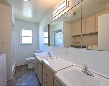 11063 Ohio Avenue - Photo Thumbnail 32