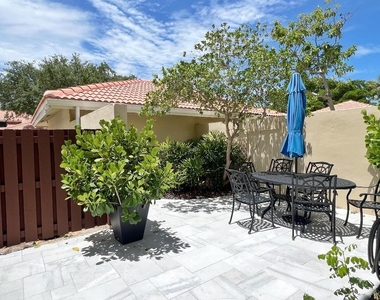 218 Old Meadow Way - Photo Thumbnail 29