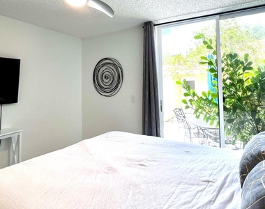 218 Old Meadow Way - Photo Thumbnail 16